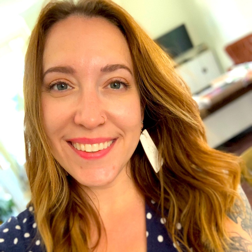 Meet your Posher, Danielle